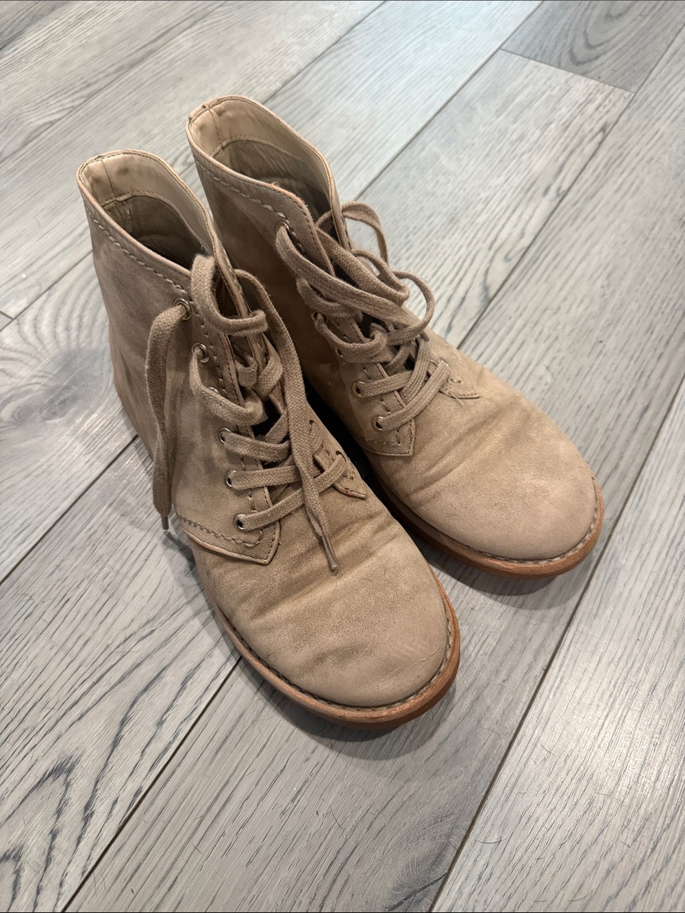 American Eagle Outfitters Suede Lace-Up Ankle Boots in Taupe